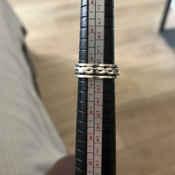 * BOGO* Size 6.5 Sterling Silver Spinner Ring - Picture 4 of 4